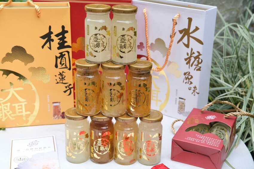 亞大 T8 銀耳｜台灣在地人氣有機銀耳品牌，平民版的燕窩養生送禮好選擇! - 肉依小姐吃什麼