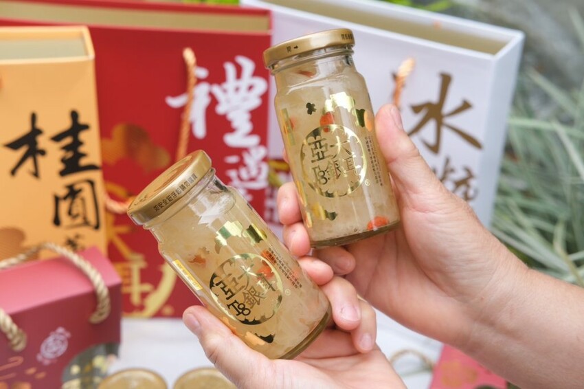 亞大 T8 銀耳｜台灣在地人氣有機銀耳品牌，平民版的燕窩養生送禮好選擇! - 肉依小姐吃什麼