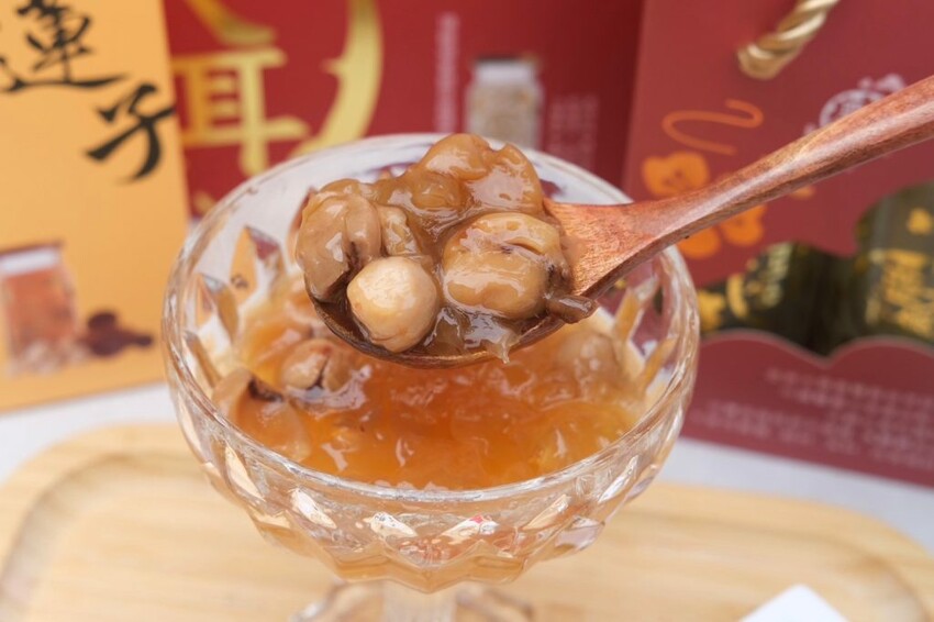 亞大 T8 銀耳｜台灣在地人氣有機銀耳品牌，平民版的燕窩養生送禮好選擇! - 肉依小姐吃什麼