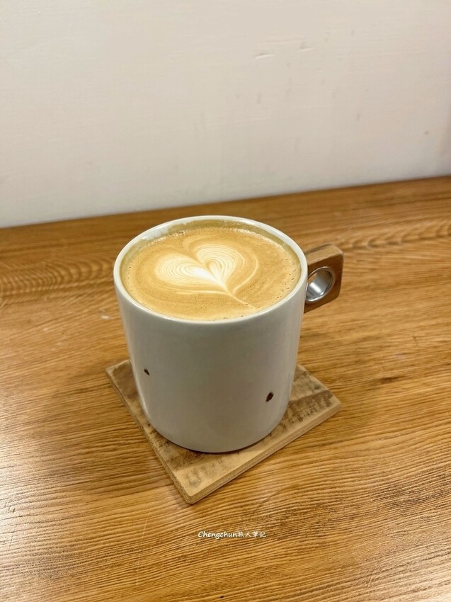 基隆【丸角自轉生活咖啡】咖啡甜點隨記 基隆【丸角自轉生活咖啡】咖啡甜點隨記