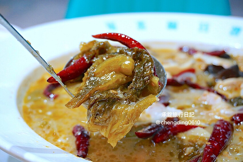 狂一鍋酸菜魚西門店|台北西門町餐廳|肉多多、明水然樂兩大新創姊妹品牌,2025樂多多集團最新力作。 - 第14張圖 台北市萬華區狂一鍋酸菜魚西門店|台北西門町餐廳|火鍋、川菜、四川重慶料理。