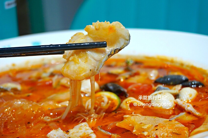 狂一鍋酸菜魚西門店|台北西門町餐廳|肉多多、明水然樂兩大新創姊妹品牌,2025樂多多集團最新力作。 - 第26張圖 狂一鍋酸菜魚西門店|台北西門町餐廳|肉多多、明水然樂兩大新創姊妹品牌,2025樂多多集團最新力作。