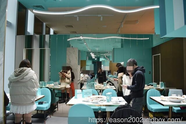 肉多多、明水然樂兩大新創姊妹品牌，2025樂多多集團最新力作｜狂一鍋酸菜魚西門店 用傳統四川美食翻玩整個時尚圈 -  就是這樣。吃喝玩樂。愛漂亮部落格 - FashionGuide 華人時尚專業評鑑