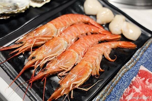 【食￭板橋】炎上燒肉/和牛生蠔樣樣鮮美/搭配8款獨家特製沾醬