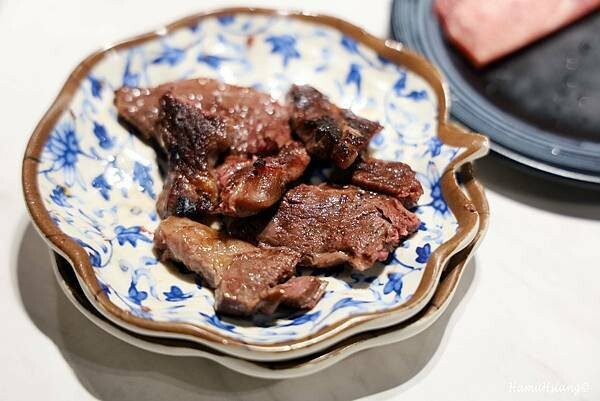 【食￭板橋】炎上燒肉/和牛生蠔樣樣鮮美/搭配8款獨家特製沾醬