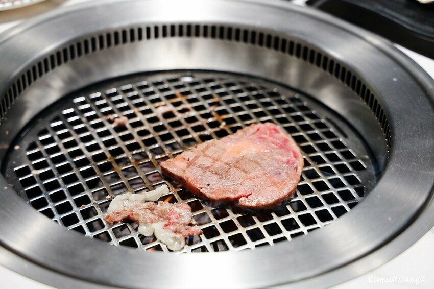 【食￭板橋】炎上燒肉/和牛生蠔樣樣鮮美/搭配8款獨家特製沾醬