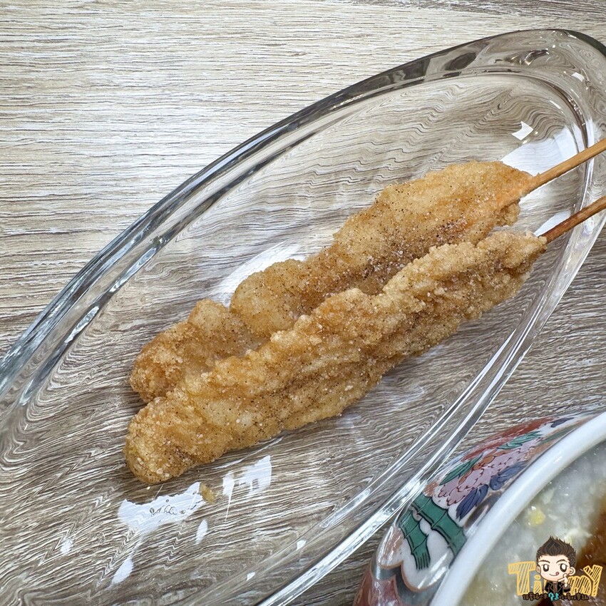 新竹縣竹北市新竹縣竹北父山白俠粥品專賣店。超浮誇超佛心！ 最低只要85元的粥品就可享炸海鮮自助吧吃到飽！ 假日加碼炸雞肉串吃到爽！ 外帶粥品再給你紙袋炸海鮮裝好裝滿！ (菜單營業時間地址電話) - 跟