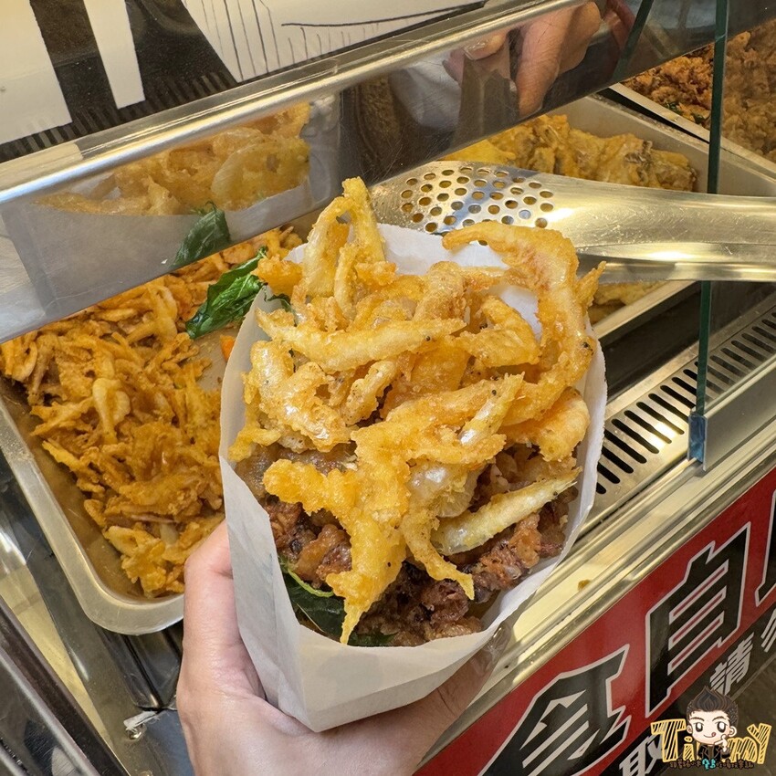 新竹縣竹北市新竹縣竹北父山白俠粥品專賣店。超浮誇超佛心！ 最低只要85元的粥品就可享炸海鮮自助吧吃到飽！ 假日加碼炸雞肉串吃到爽！ 外帶粥品再給你紙袋炸海鮮裝好裝滿！ (菜單營業時間地址電話) - 跟