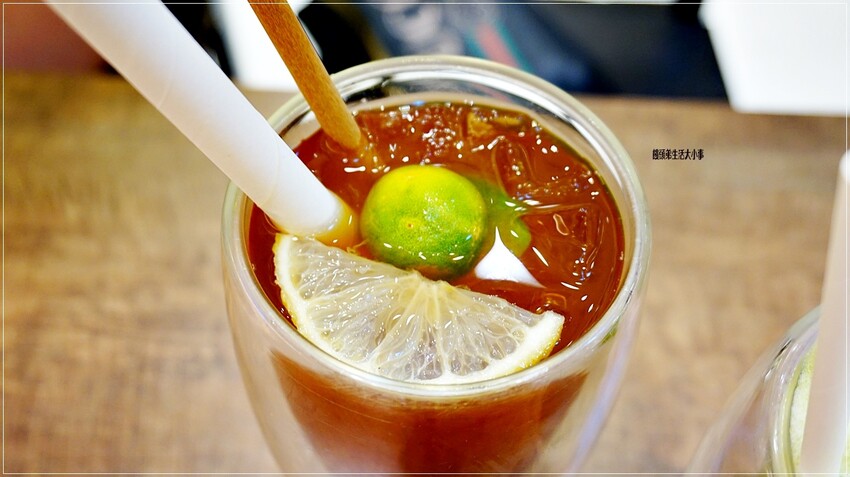 /tmp/phpM35AOe /tmp/phpM35AOe