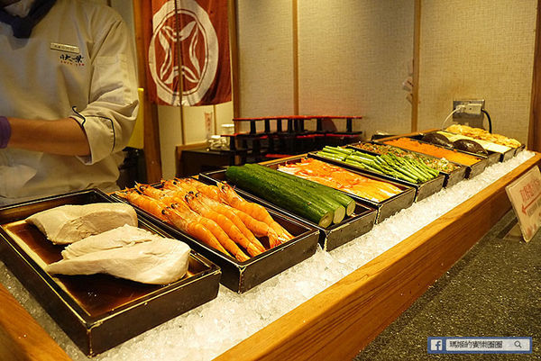 台北車站日本料理吃到飽【欣葉日本料理館前店】夏季新菜色推出!多道清爽沁脾美食登場〡當月壽星開運御守扭蛋同樂