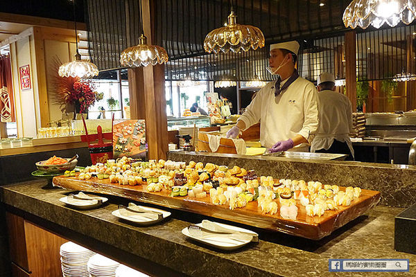 台北車站日本料理吃到飽【欣葉日本料理館前店】夏季新菜色推出!多道清爽沁脾美食登場〡當月壽星開運御守扭蛋同樂