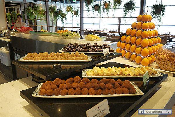 台北車站日本料理吃到飽【欣葉日本料理館前店】夏季新菜色推出!多道清爽沁脾美食登場〡當月壽星開運御守扭蛋同樂