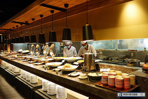 台北車站日本料理吃到飽【欣葉日本料理館前店】夏季新菜色推出!多道清爽沁脾美食登場〡當月壽星開運御守扭蛋同樂