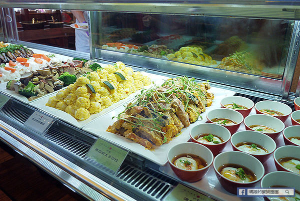 台北車站日本料理吃到飽【欣葉日本料理館前店】夏季新菜色推出!多道清爽沁脾美食登場〡當月壽星開運御守扭蛋同樂