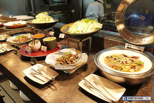 台北車站日本料理吃到飽【欣葉日本料理館前店】夏季新菜色推出!多道清爽沁脾美食登場〡當月壽星開運御守扭蛋同樂