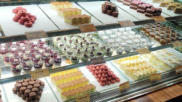 【台北吃到飽】欣葉日本料理|5歲以下小孩免費Buffet吃到飽餐廳,超過40種料理任你吃~!