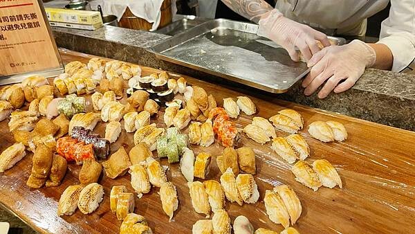 【台北吃到飽】欣葉日本料理|5歲以下小孩免費Buffet吃到飽餐廳,超過40種料理任你吃~!