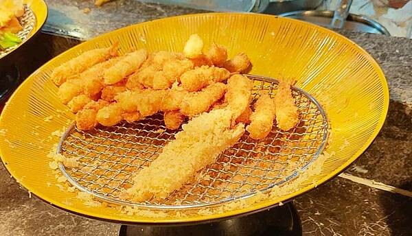 【台北吃到飽】欣葉日本料理|5歲以下小孩免費Buffet吃到飽餐廳,超過40種料理任你吃~!