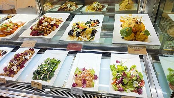 【台北吃到飽】欣葉日本料理|5歲以下小孩免費Buffet吃到飽餐廳,超過40種料理任你吃~!