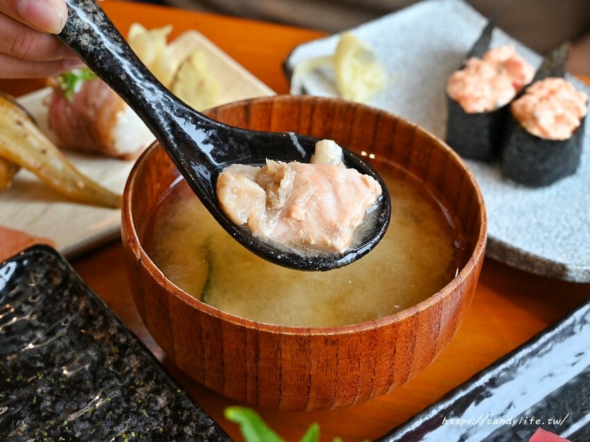 首壽司|台中太平CP值最高日式料理推薦,地點超隱密,無菜單料理只要880元 - 糖糖's 享食生活