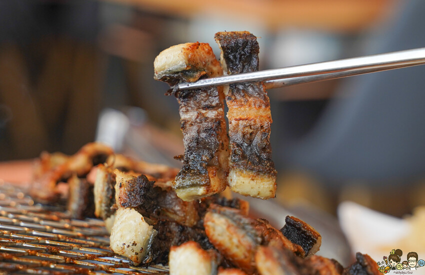 南下最美韓式鰻鰻烤，享受釜山般百萬海景享用炭火直烤鰻魚.韓式燒肉 X 直火碳烤鰻魚 - 跟著尼力吃喝玩樂＆親子生活