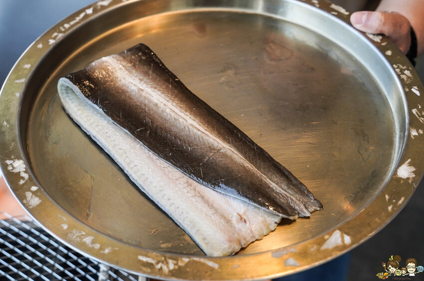 南下最美韓式鰻鰻烤，享受釜山般百萬海景享用炭火直烤鰻魚.韓式燒肉 X 直火碳烤鰻魚 - 跟著尼力吃喝玩樂＆親子生活