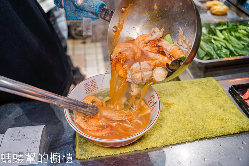 見一麵 | 台中南區七種湯頭鍋燒麵，意麵彈牙湯鮮甜、炸蛋美味！ - 螞蟻幫的櫥櫃