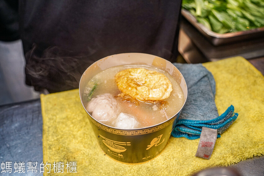 見一麵 | 台中南區七種湯頭鍋燒麵，意麵彈牙湯鮮甜、炸蛋美味！ - 螞蟻幫的櫥櫃