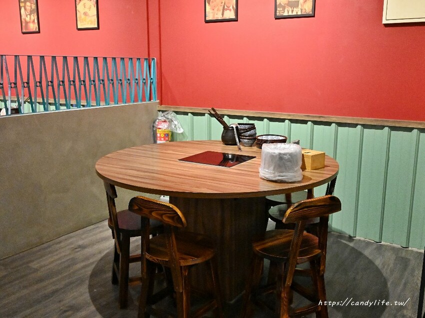 圍爐復刻食鍋太平店｜人氣古早味石頭火鍋進軍台中太平，主打超大阿嬤古早味炒鍋，營業至凌晨兩點 - 糖糖's 享食生活