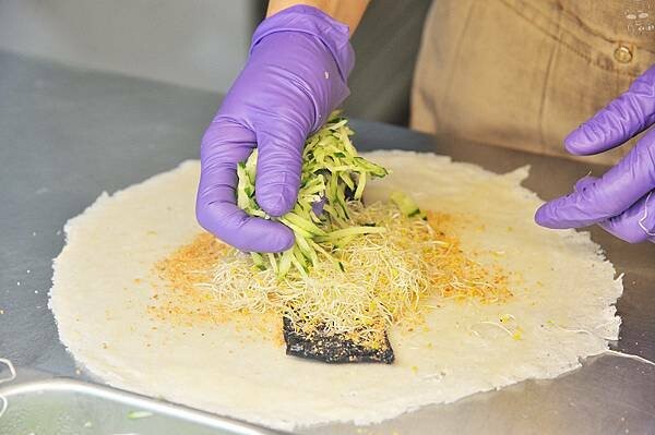 彰化輕食推薦，員濃豆漿 苜蓿芽卷，健康早餐的選擇，非基改黃豆