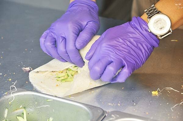 彰化輕食推薦，員濃豆漿 苜蓿芽卷，健康早餐的選擇，非基改黃豆