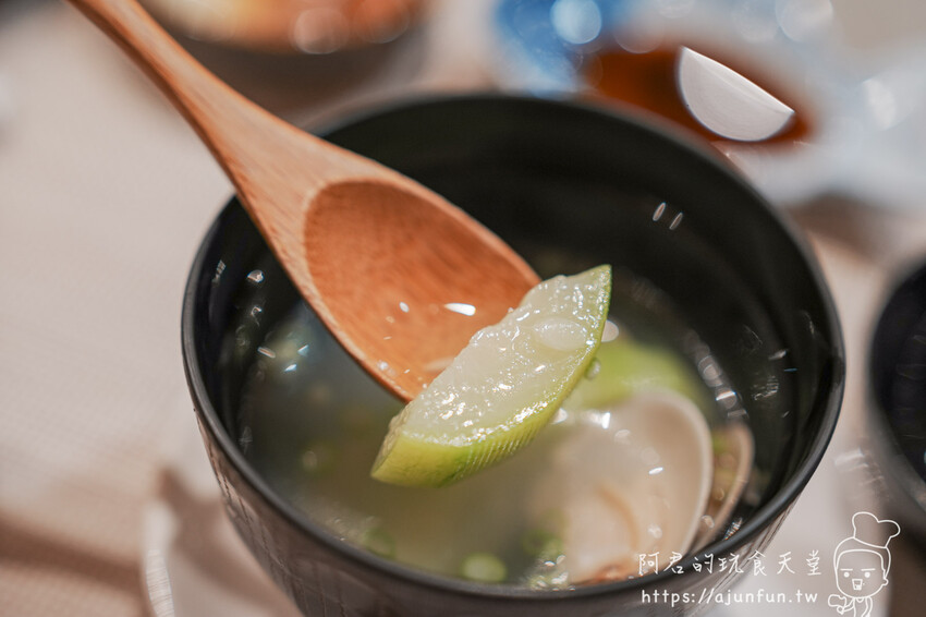 【台中北屯】鮨初割烹：高級日料推薦、無菜單料理天花板 – 阿君的玩食天堂