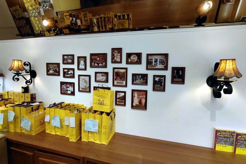 【台北美食】明星咖啡館.文學氛圍+復古懷舊的俄式咖啡廳!