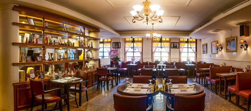 【台北美食】明星咖啡館.文學氛圍+復古懷舊的俄式咖啡廳!