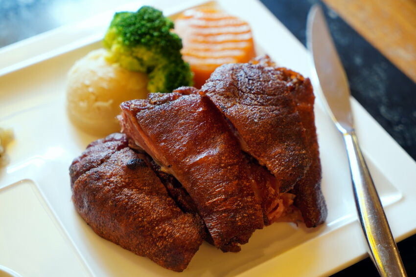 【台北美食】明星咖啡館.文學氛圍+復古懷舊的俄式咖啡廳!