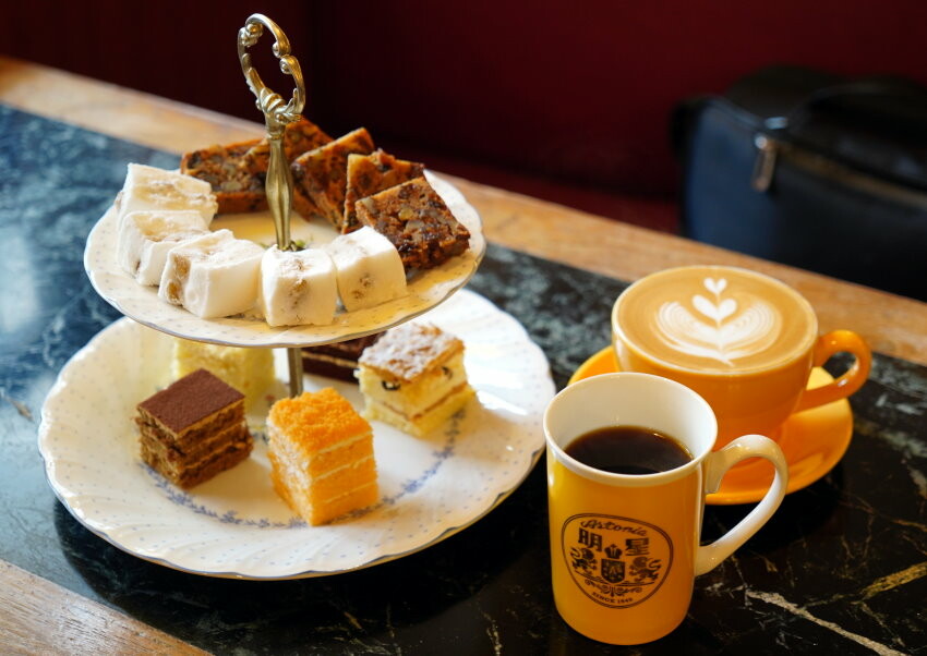 【台北美食】明星咖啡館.文學氛圍+復古懷舊的俄式咖啡廳!