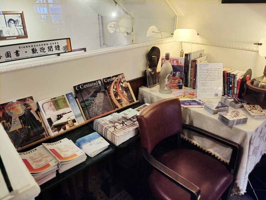 【台北美食】明星咖啡館.文學氛圍+復古懷舊的俄式咖啡廳!