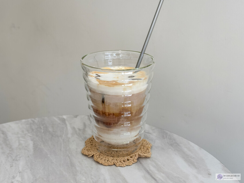 桃園LT Pâtisserie甜點專門店,日本藍帶師傅每日限量法式甜點!當季水果創意新品,提前預訂不撲空。