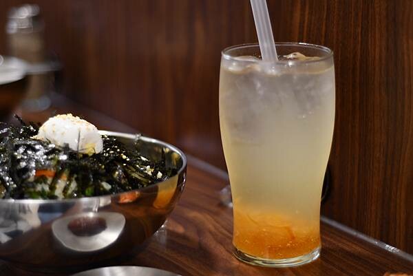 高雄必吃韓式料理!「雲冷麵屋」冷麵 拌飯超美味,也有素食選擇超貼心。