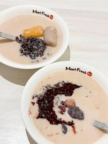 桃園美食│鮮芋仙桃園桃鶯店：冬季新品限定芋頭椰奶復興【超芋圓主義】巨無霸芋圓【浪漫紫芋】浪漫紫薯配料│歡迎參觀－鮮芋仙美術館