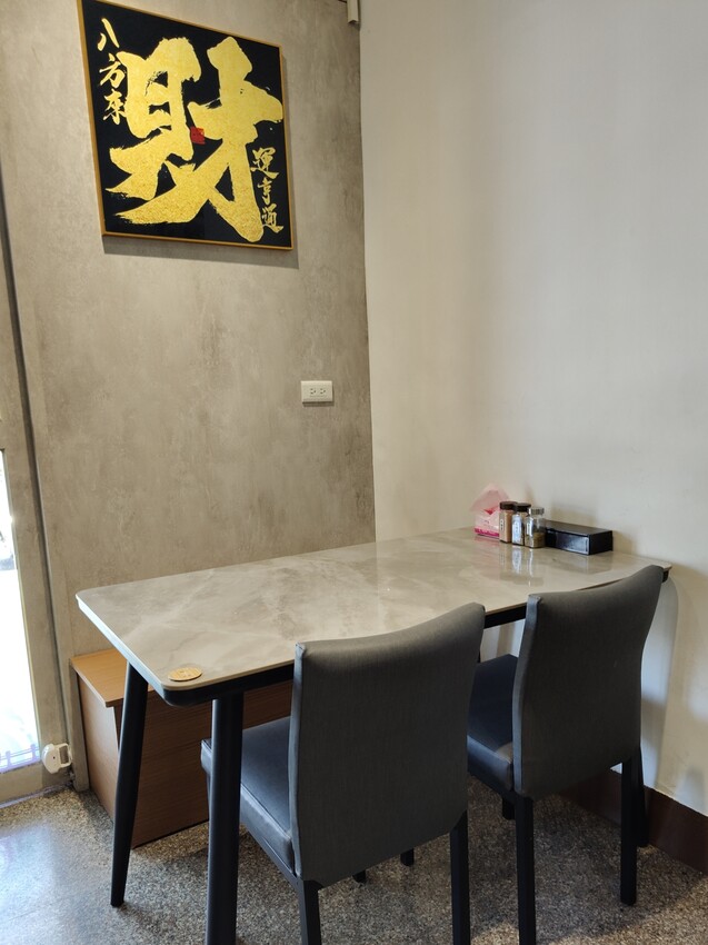 苗栗炸物丼飯必吃推薦|後龍極丼飯館在地人默默吃爆