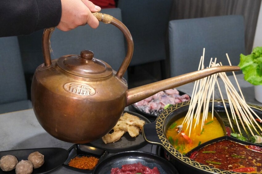 蜀都串串火鍋｜斗六第一家道地麻辣串串鍋，每串十元銅板價還不拿到爆! - 肉依小姐吃什麼