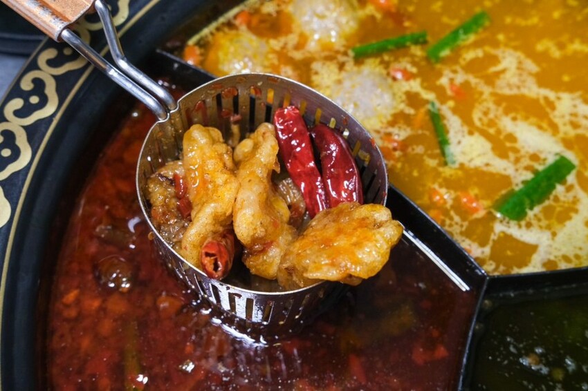 蜀都串串火鍋｜斗六第一家道地麻辣串串鍋，每串十元銅板價還不拿到爆! - 肉依小姐吃什麼