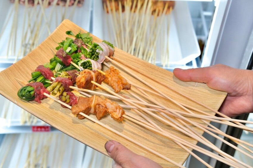 蜀都串串火鍋｜斗六第一家道地麻辣串串鍋，每串十元銅板價還不拿到爆! - 肉依小姐吃什麼