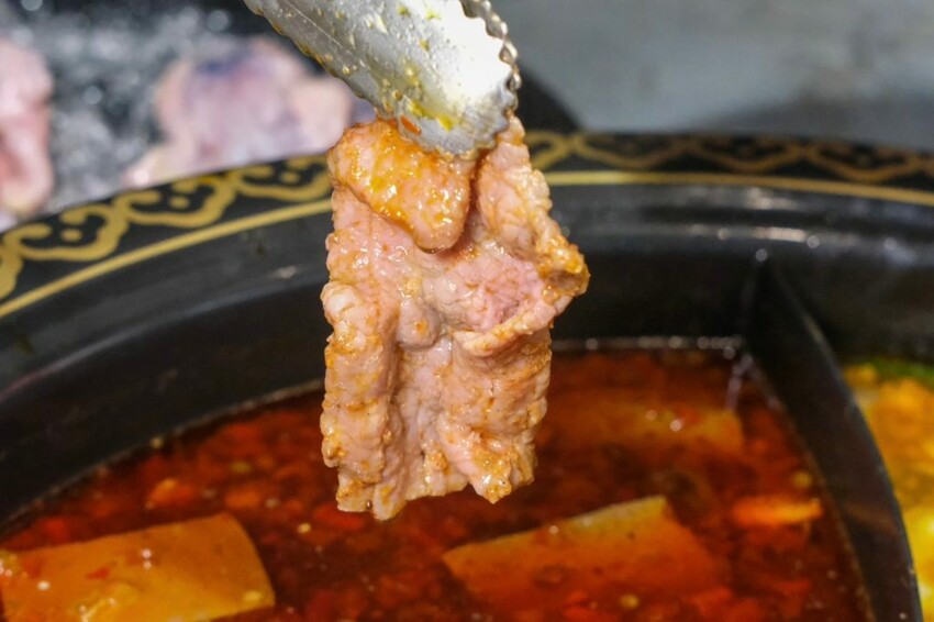 蜀都串串火鍋｜斗六第一家道地麻辣串串鍋，每串十元銅板價還不拿到爆! - 肉依小姐吃什麼