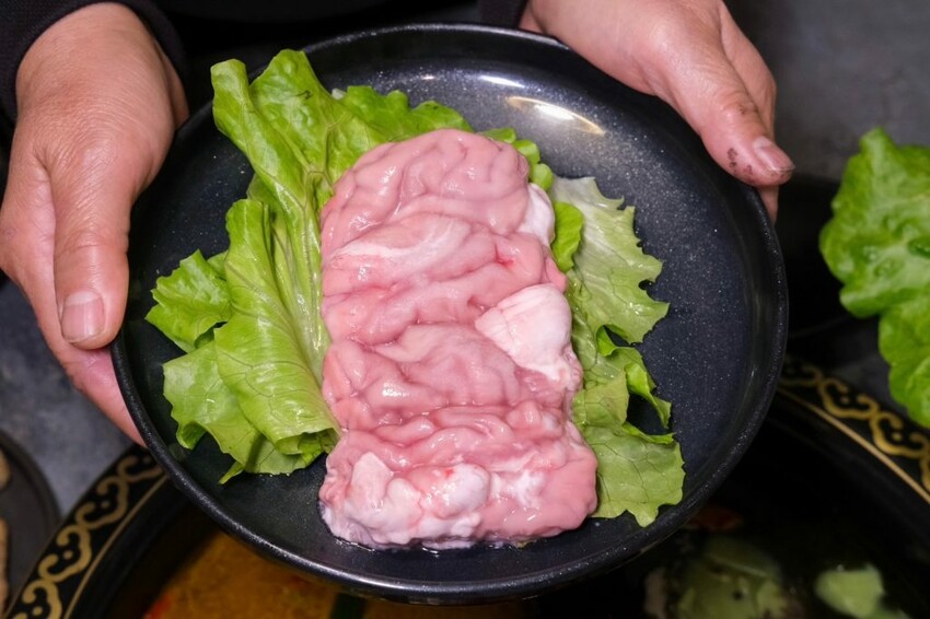 蜀都串串火鍋｜斗六第一家道地麻辣串串鍋，每串十元銅板價還不拿到爆! - 肉依小姐吃什麼