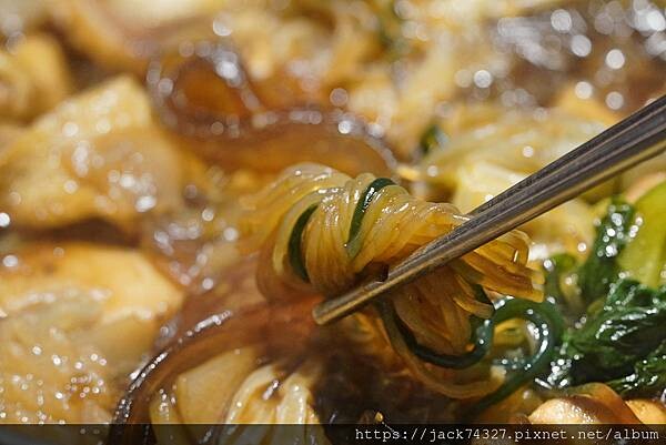 {台中美食}甩鍋雞볶찜韓式炒雞吃到飽-中友店,不分平假日只要 {台中美食}甩鍋雞볶찜韓式炒雞吃到飽-中友店,不分平假日只要