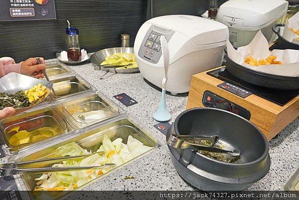 {台中美食}甩鍋雞볶찜韓式炒雞吃到飽-中友店,不分平假日只要 {台中美食}甩鍋雞볶찜韓式炒雞吃到飽-中友店,不分平假日只要