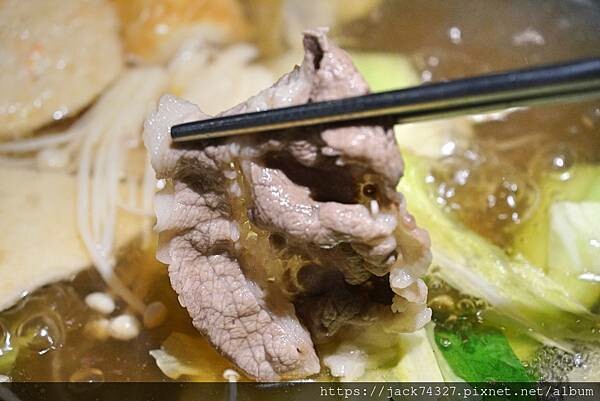 {台中美食}甩鍋雞볶찜韓式炒雞吃到飽-中友店,不分平假日只要 {台中美食}甩鍋雞볶찜韓式炒雞吃到飽-中友店,不分平假日只要