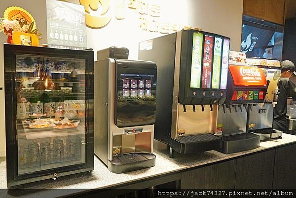 {台中美食}甩鍋雞볶찜韓式炒雞吃到飽-中友店,不分平假日只要 {台中美食}甩鍋雞볶찜韓式炒雞吃到飽-中友店,不分平假日只要